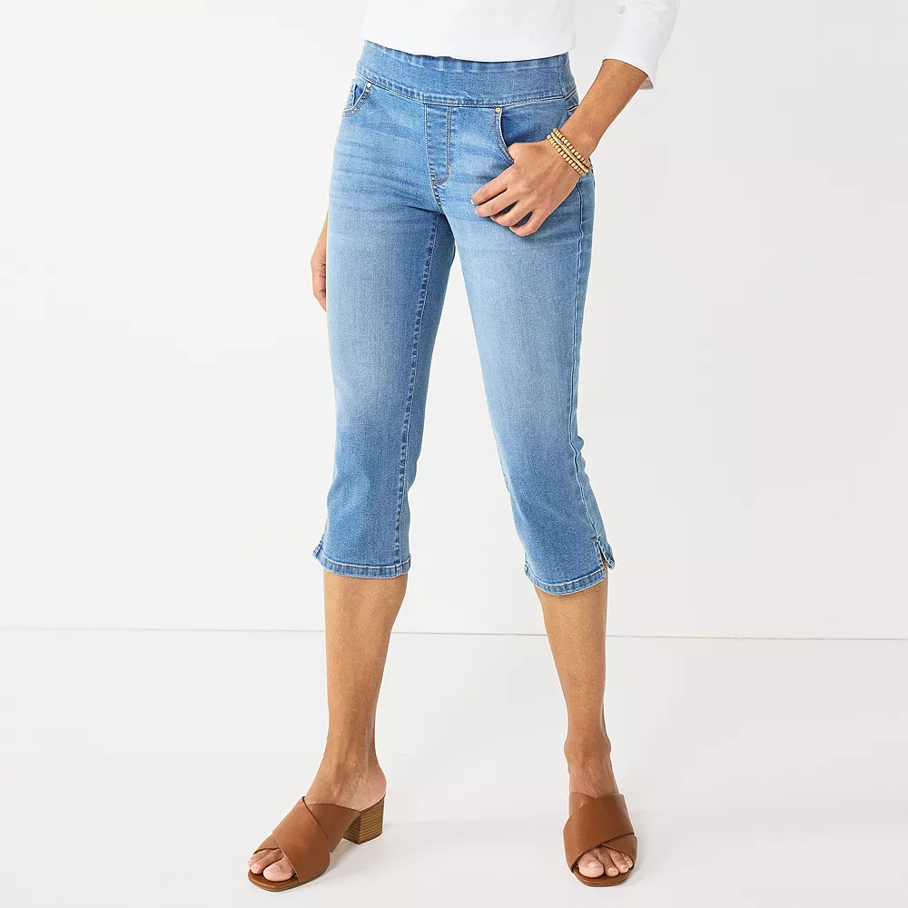 Petite Croft & Barrow® Pull-On Denim Capri 1 Petite Croft & Barrow® Pull-On Denim Capri